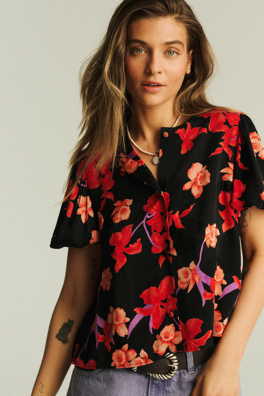 Bluzka Tonya Jacquard Lilies Print - Image 2
