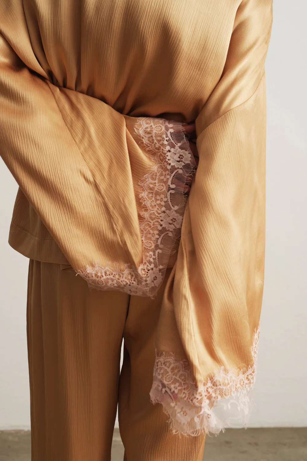 Kimono Amaya Lace Gold - Image 7