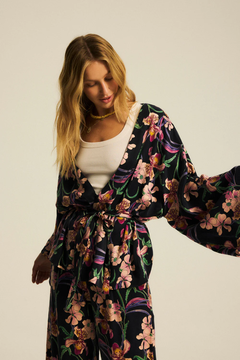 Koszula Kimonowa Bruna Dark Navy Bloom Print - Image 10