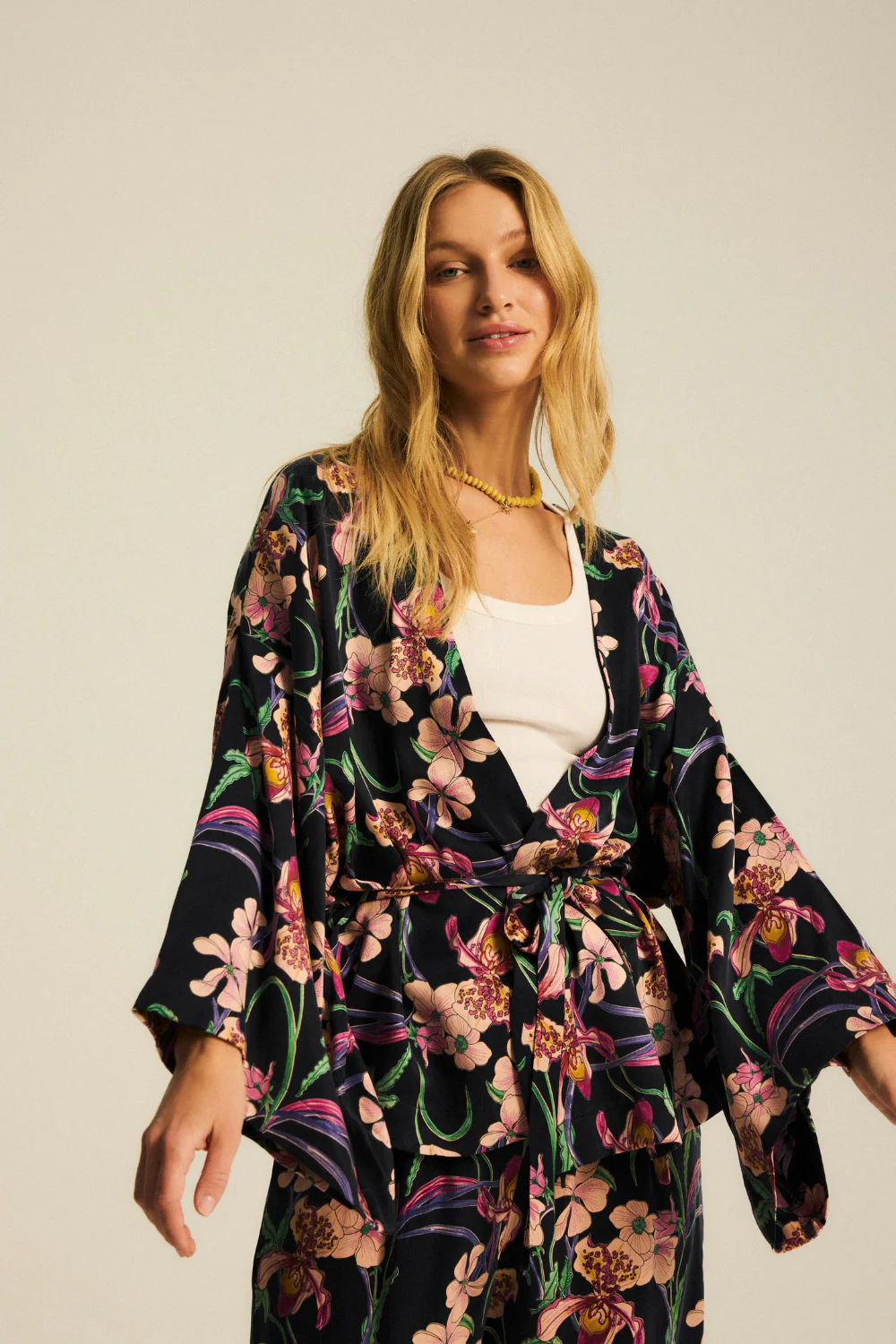 Koszula Kimonowa Bruna Dark Navy Bloom Print - Image 11