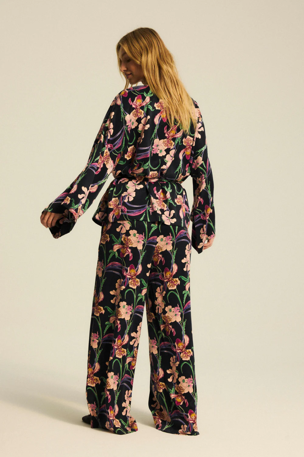Koszula Kimonowa Bruna Dark Navy Bloom Print - Image 14
