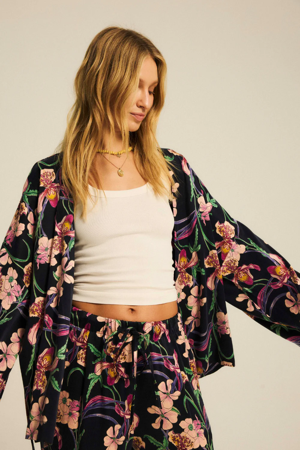 Koszula Kimonowa Bruna Dark Navy Bloom Print - Image 17