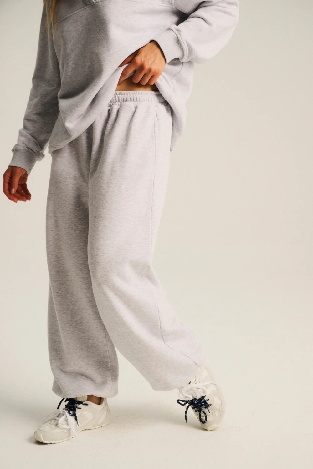 Spodnie Hill Light Grey Melange - Image 5