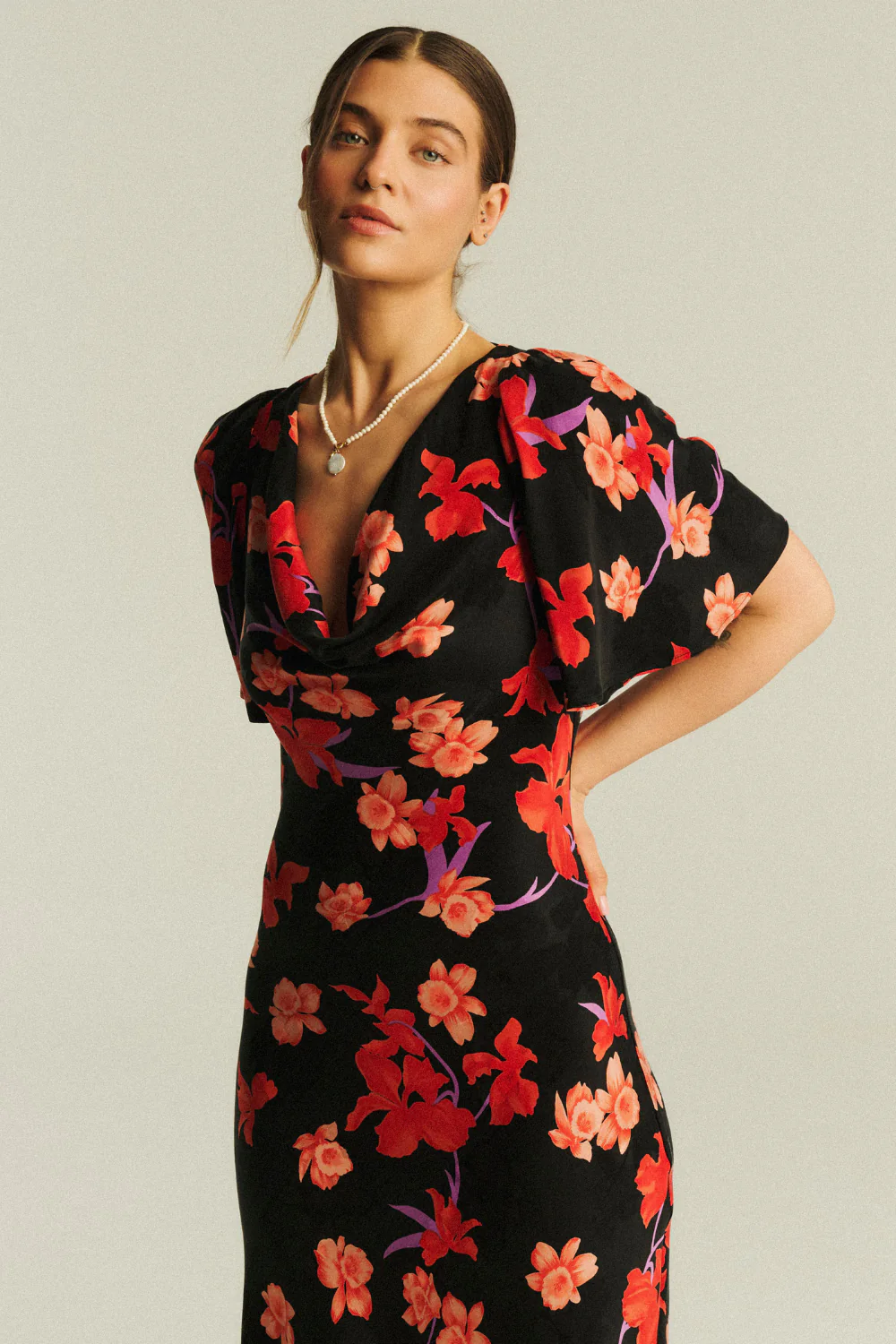 Sukienka Delphina Jacquard Lilies Print - Image 5