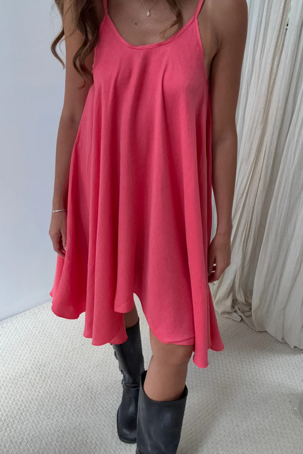Sukienka Volaré Short Coral - Image 5