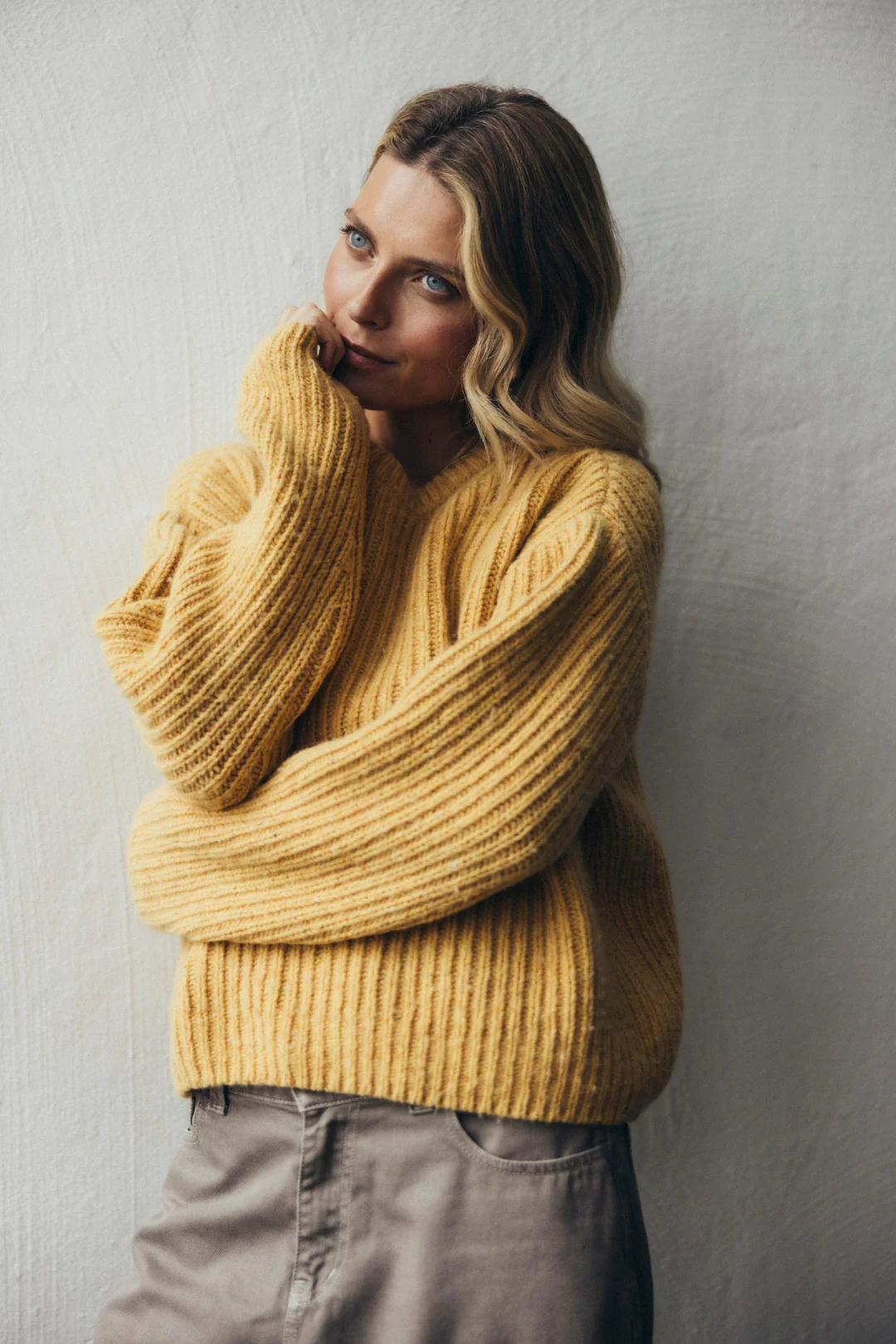 Sweter Ortiz Melange Yellow - Image 4