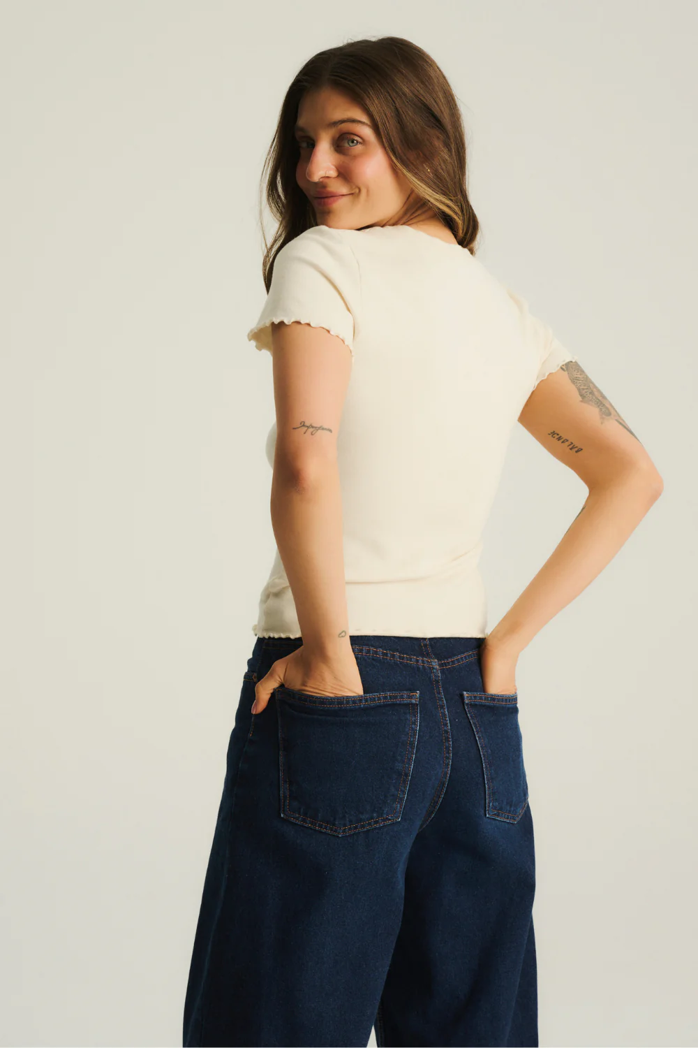 T-shirt Oscar Softened Cream - Image 10